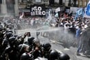 Αργεντινή: Μαζικές διαδηλώσεις - Ένας στους 10 ζει από συσσίτια που κόβονται