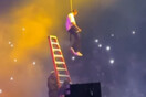 Chris Brown: «Κόλλησε» στον αέρα κατά τη διάρκεια συναυλίας και τα έβαλε με το προσωπικό
