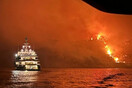 Μεγάλη φωτιά στην Ύδρα από σκάφος που πετούσε πυροτεχνήματα