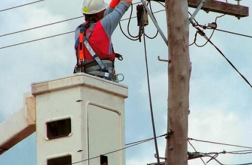 Χάρη σε κατάδικο για να προσληφθεί στη ΔΕΗ έδωσε το ελληνικό κράτος