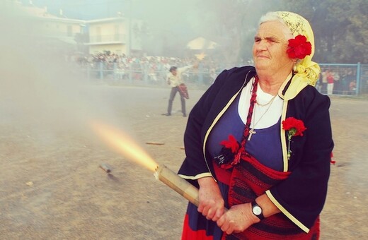 Σαΐτες, νεκροί και κρυφά μυστικά μιας «ένδοξης παράδοσης»