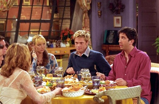 Δυο επεισόδια των «Friends» δεν άρεσαν καθόλου στους δημιουργούς - Το άγνωστο παρασκήνιο με τον Μπραντ Πιτ