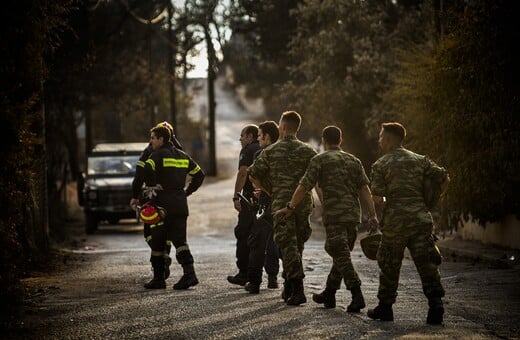 Στους 88 οι νεκροί από τις πυρκαγιές- Δραματικός ο αγώνας δρόμου για τις εξετάσεις DNA και τις ταυτοποιήσεις