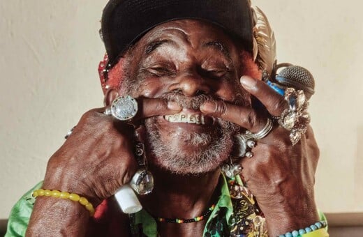 Lee "Scratch" Perry: Η ιδιοφυία που ανέδειξε τον Bob Marley πρωτοπορεί εισάγοντας νέους ήχους στην ψηφιακή εποχή