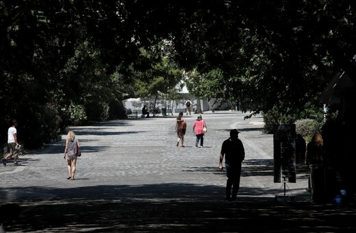 Κορωνοϊός: Τουρίστρια από τη Σουηδία που ήταν θετική έσπασε την καραντίνα- Έκανε βόλτα στην Αθήνα