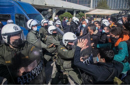 ΑΠΘ: Στον εισαγγελέα οι 31 συλληφθέντες- «Άγρια καταστολή» καταγγέλλει η αντιπολίτευση