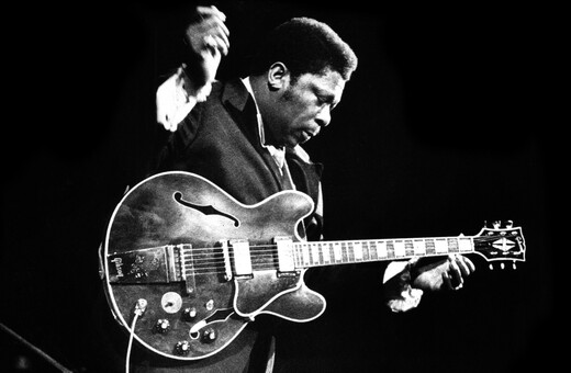 B.B King: H Google τιμά τον θρύλο των μπλουζ με ένα βίντεο - doodle