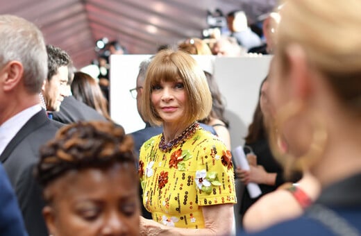 Anna Wintour: Δεν μας επιτρέπεται στην εποχή που ζούμε να μην υποστηρίζουμε αυτό που πιστεύουμε