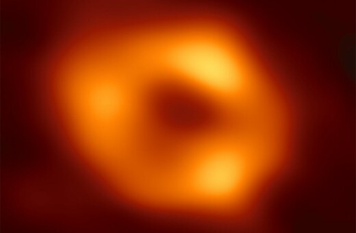 Μαύρη τρύπα στο κέντρο του γαλαξία μας φωτογραφήθηκε για πρώτη φορά