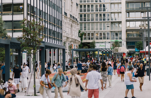 SYNTAGMA