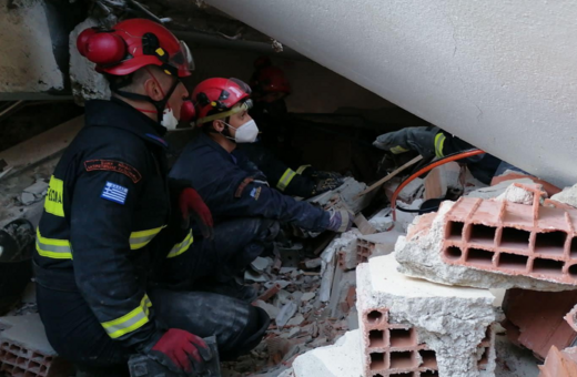 «Δεθήκαμε πολύ με την Αϊρίν, ένας μας της κρατούσε πάντα το χέρι»: Διασώστης της ΕΜΑΚ περιγράφει τις μέρες στην Τουρκία