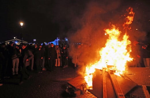 Γαλλία: Νέες συγκρούσεις της αστυνομίας με διαδηλωτές στο Παρίσι - Τρίτη νύχτα ταραχών