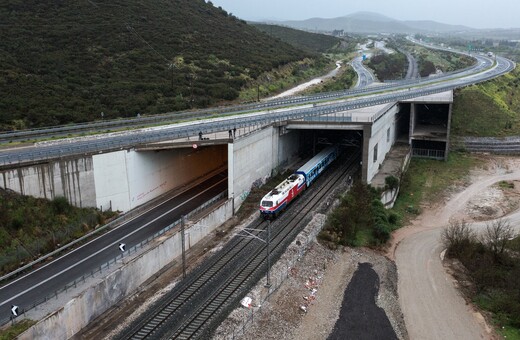 Δυστύχημα στα Τέμπη: Ποινική δίωξη στον πρώην πρόεδρο του ΟΣΕ