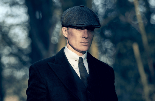 Οι «Peaky Blinders» καταγγέλλουν το ομοφοβικό βίντεο της καμπάνιας του Ρον Ντε Σάντις