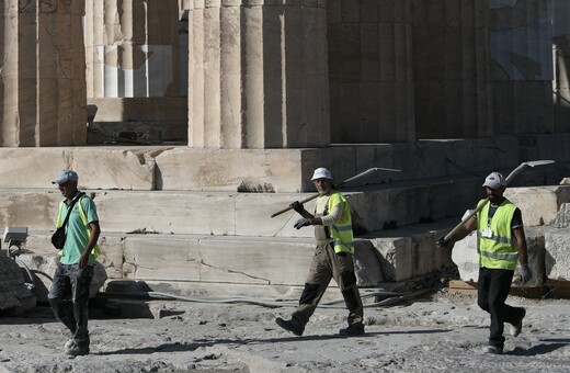 Μέτρα προστασίας εργαζομένων από τον καύσωνα: Πότε διακόπτονται οι εργασίες - Πώς καταβάλλεται το ημερομίσθιο 