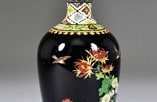 Tiny vase bought at thrift shop could sell for $11,800