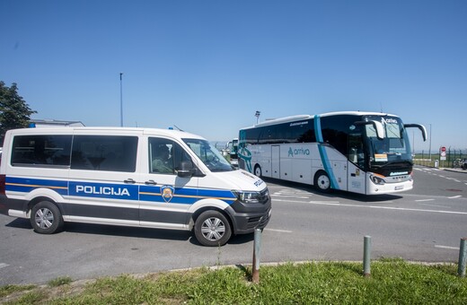 Η αποστολή της ΑΕΚ έφτασε στο Ζάγκρεμπ - Συνοδεία αστυνομικών στο ξενοδοχείο