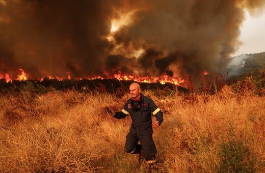 Φωτιές: Βελτιωμένη εικόνα αλλά και αγώνας να ελεγχθούν οι αναζωπυρώσεις 