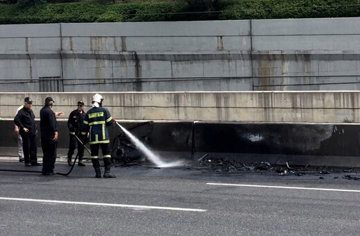 Νέο τροχαίο στην Αττική οδό - Σύγκρουση οχημάτων 