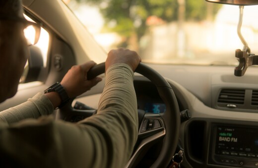 Τροχαία ατυχήματα: Πόσο αυξάνουν τον κίνδυνο ο θυμός, η λύπη και το κινητό τηλέφωνο