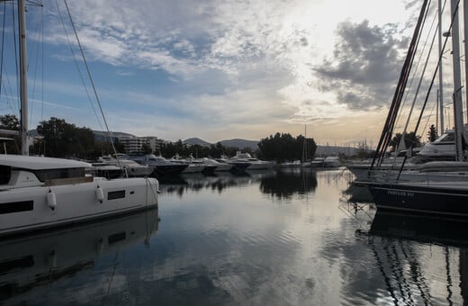 Σύγκρουση σκαφών στη Μαρίνα Αλίμου - Μια 35χρονη τραυματίστηκε ελαφρά