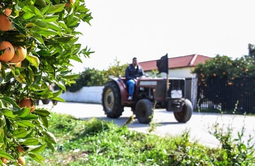 Κρήτη: Νεκρός άνδρας που καταπλακώθηκε από τρακτέρ