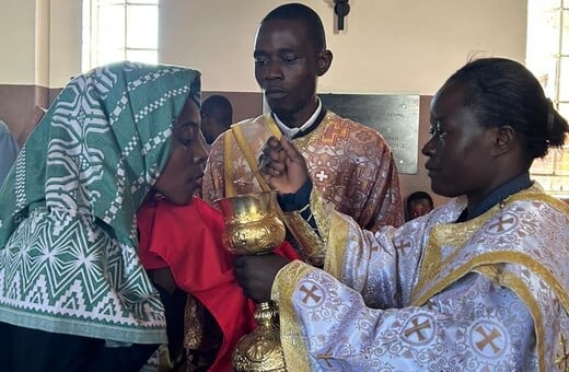 Χειροτονήθηκε η πρώτη γυναίκα διακόνισσα της ορθόδοξης εκκλησίας στην Ζιμπάμπουε