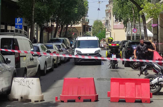 Ύποπτη βαλίτσα στην Αθήνα - Κλειστοί δρόμοι στο Σύνταγμα