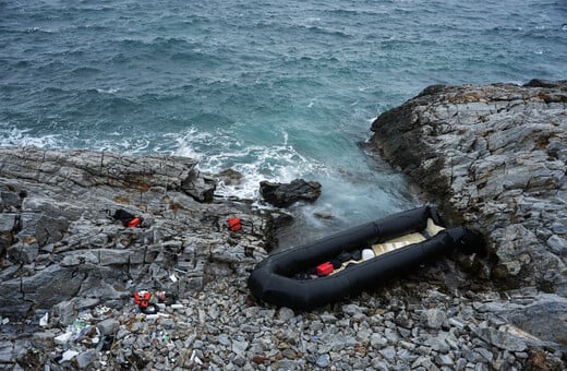 «Το ελληνικό λιμενικό πετάει μετανάστες στη θάλασσα για να πεθάνουν»: ΚαταγγέΈρευνα του BBC