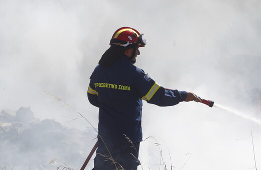 Πρόλαβαν φωτιά στη Βαρυμπόμπη - 31 πυρκαγιές την τελευταία ώρα 