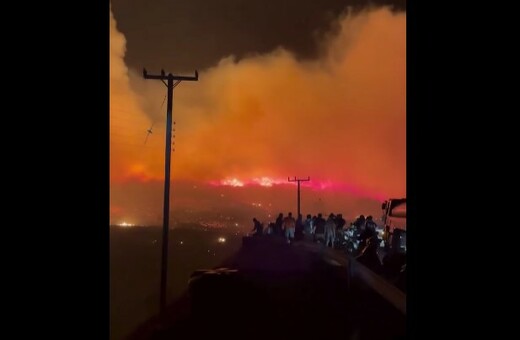 Φωτιά στη Σέριφο: Δύσκολη νύχτα για το νησί