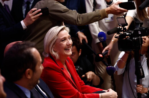 Γαλλία: Συζητήσεις για συγκρότηση ρεπουμπλικανικού μετώπου