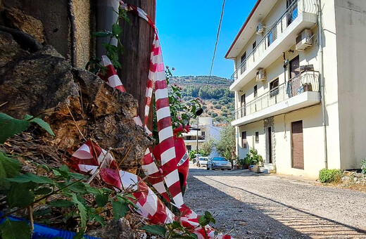 Γυναικοκτονία στην Αμφιλοχία: «Πήγε να τον μηνύσει γιατί τη χτύπησε, είχε πρησμένο μάτι» λέει η μητέρα της