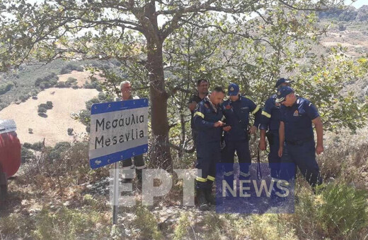 Υπό έλεγχο η φωτιά στον Πλατανιά Χανίων - Εκκενώθηκε το φαράγγι των Δελιανών