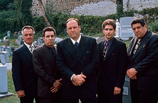 25 χρόνια «Sopranos» με ένα εξαιρετικό ντοκιμαντέρ για τη μνημειώδη σειρά και τον δημιουργό της 