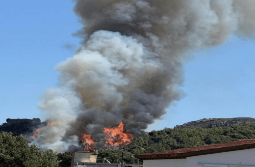 Φωτιά τώρα στην Ρόδο - Μήνυμα από το 112