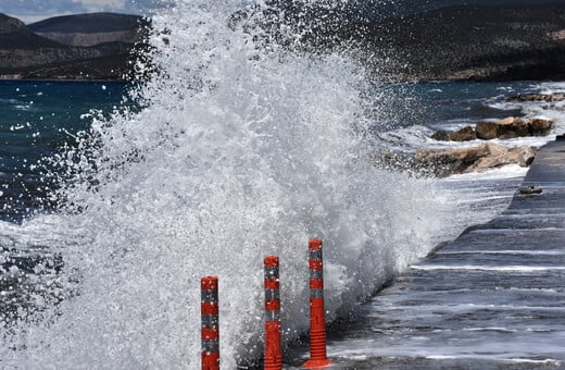 Καιρός: Πότε υποχωρούν οι επικίνδυνοι άνεμοι - Νέο κύμα κακοκαιρίας τις επόμενες ημέρες