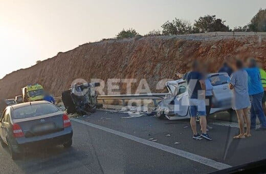 Κρήτη: Θανατηφόρο τροχαίο με θύμα μία γυναίκα-Συγκρούστηκε Ι.Χ. με φορτηγάκι