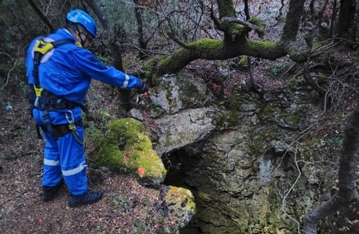 Πρέβεζα: 19χρονος παγιδεύτηκε σε σπήλαιο βάθους 20 μέτρων