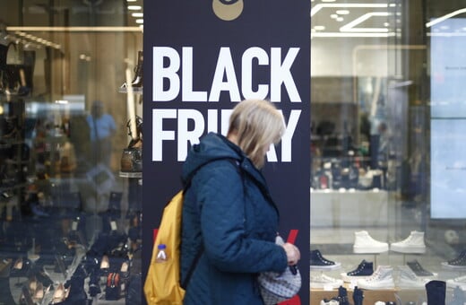 Εντατικοί έλεγχοι ενόψει Black Friday: Παραβιάσεις σε 2.000 κωδικούς προϊόντων καταγγέλλει ο Θεοδωρικάκος 