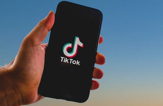 TikTok για πώληση στον Μασκ: «Καθαρή φαντασία» 