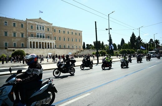 Θα απαγορευτεί νομοθετικά η χορήγηση καυσίμων σε όποιον μοτοσυκλετιστή δεν φοράει κράνος 