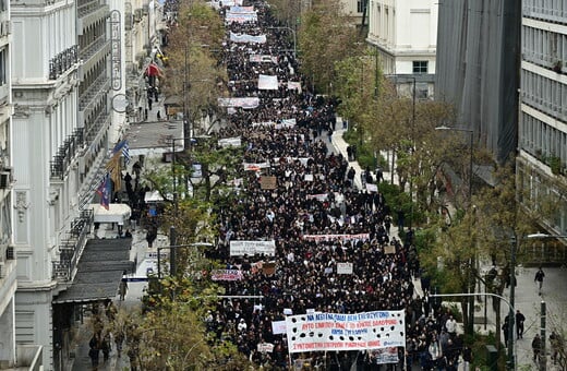 Τέμπη: «Δεν έχω οξυγόνο» - Μαζικό συλλαλητήριο μαθητών και φοιτητών στο κέντρο της Αθήνας