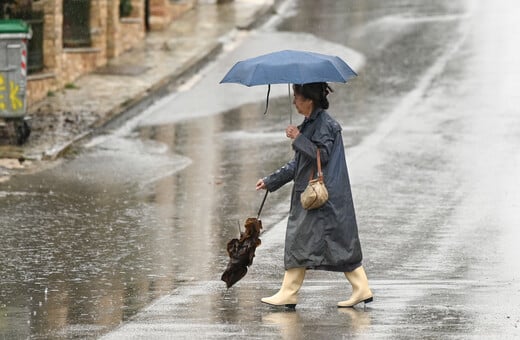 Καιρός: Νεφώσεις και τοπικές βροχές