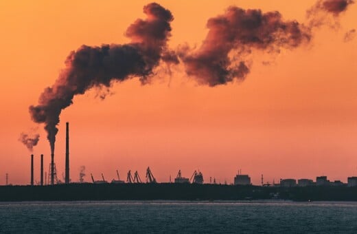 Το 50% των παγκόσμιων εκπομπών CO2 προέρχονται από 36 εταιρείες ορυκτών καυσίμων, σύμφωνα με μελέτη 