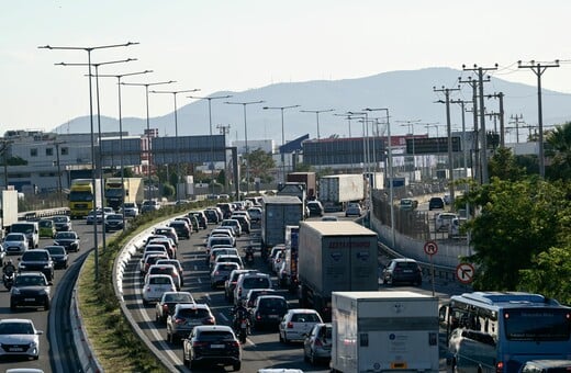 Η κίνηση στους δρόμους: Μποτιλιάρισμα σε Κηφισό και κέντρο της Αθήνας