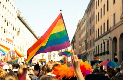 Η Ουγγαρία απαγορεύει το Pride και τιμωρεί όσους συμμετέχουν