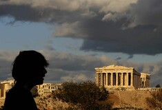 1.245 αυτοκτονίες από το 2009 ως το 2011, λέει η ΕΛΣΤΑΤ