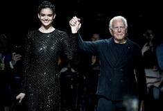 Ο Giorgio Armani κατηγορεί τη μόδα πως «βιάζει τις γυναίκες» και προκαλεί αντιδράσεις