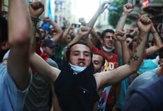 Το Facebook και το Twitter «στραγγαλίζονται» στην Τουρκία